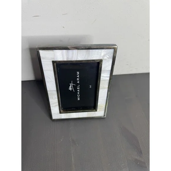 Michael Aram 4x6 Picture Frame Mother of Pearl Mosaic Silver Tone Metal - Picture 2 of 8
